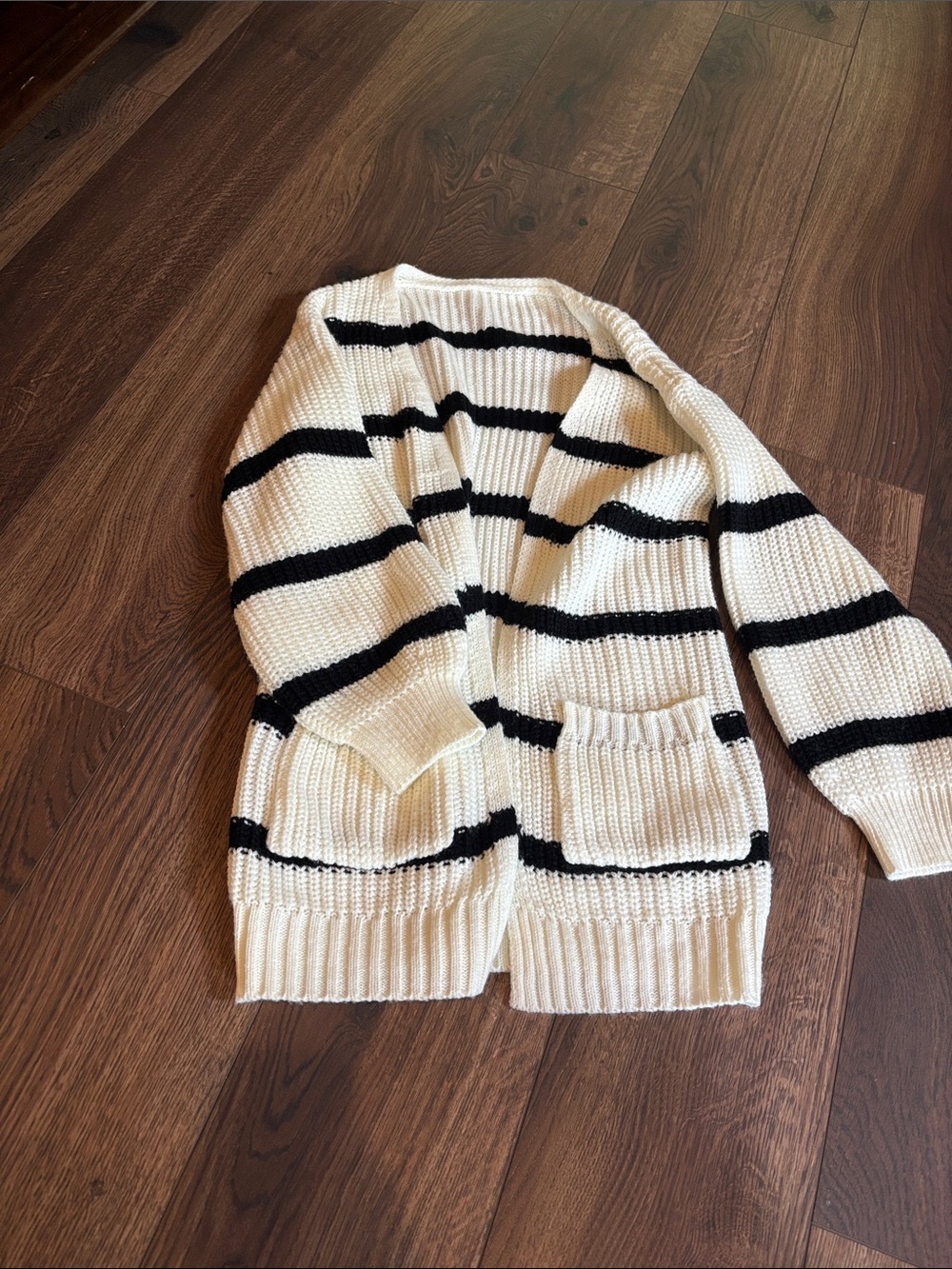 SHEIN Cream and Black Striped Open Cardigan
